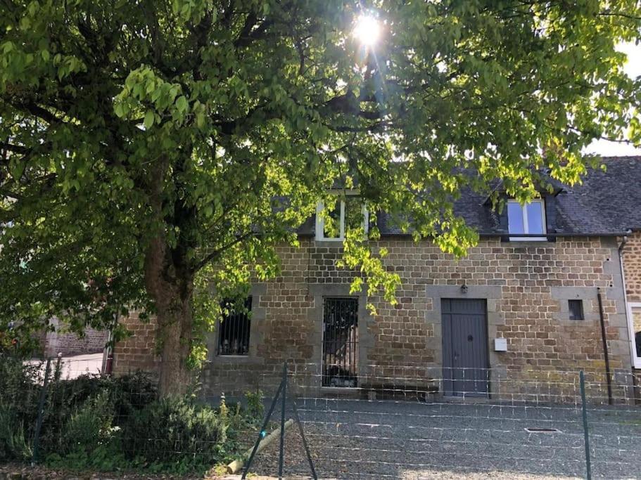 Aupres De Mon Arbre Apartment Pontmain Exterior photo